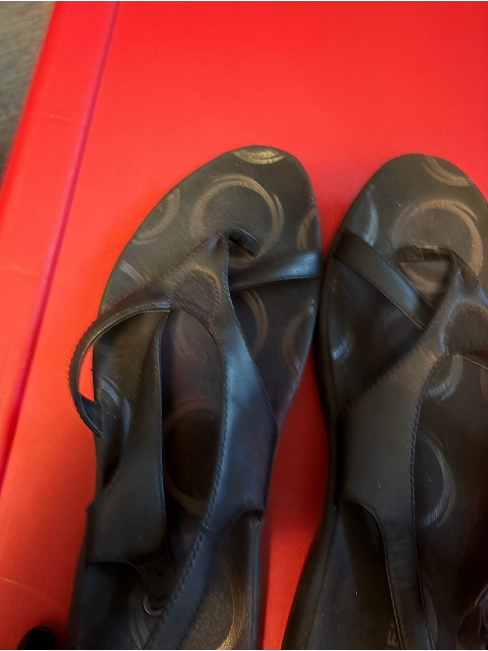 Merrell Black Slip-On Circle-Accent Sandals